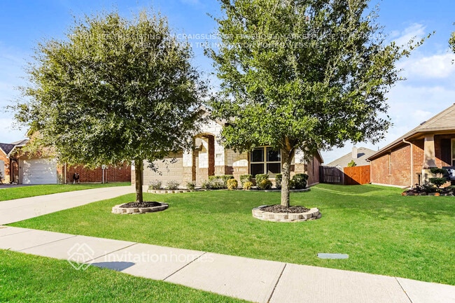 Photo - 215 Range Rd