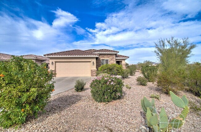 22896 W Arrow Dr