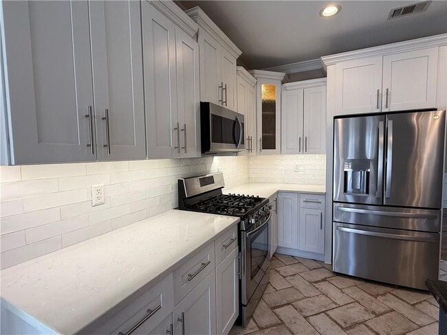 Photo - 1180 Downyshire Dr