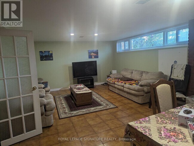 Photo - 6 Heatherglen Rd