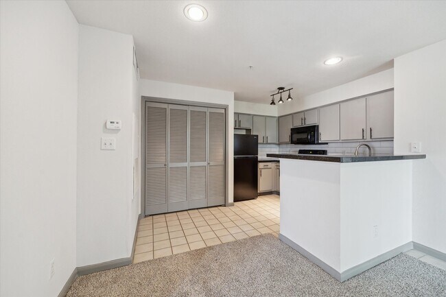 Photo - 1710 W T C Jester Blvd