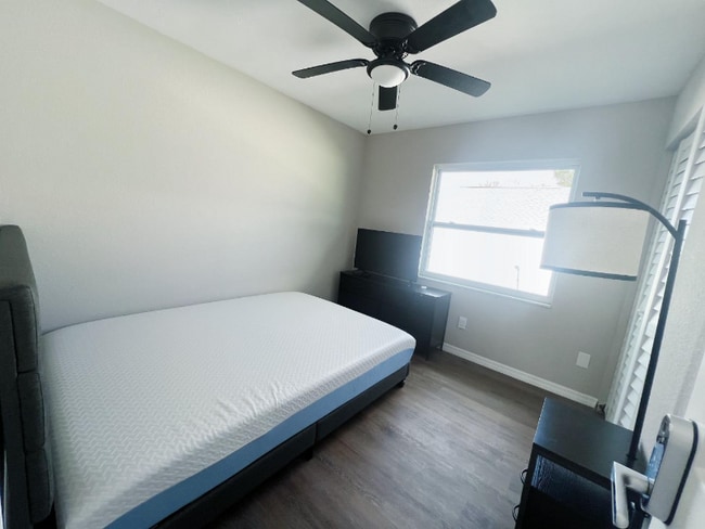 Photo - 1743 W Chapel Dr