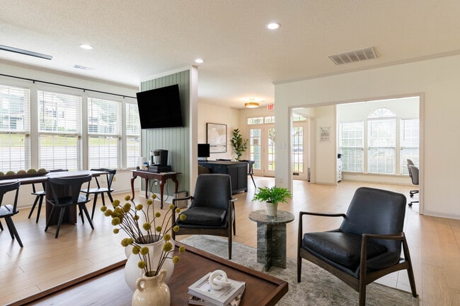 Photo - Water Oak Apartments