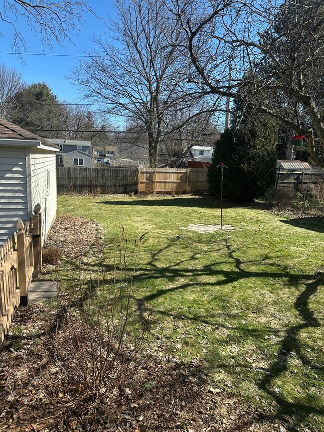 Photo - 94 Shorewood Dr