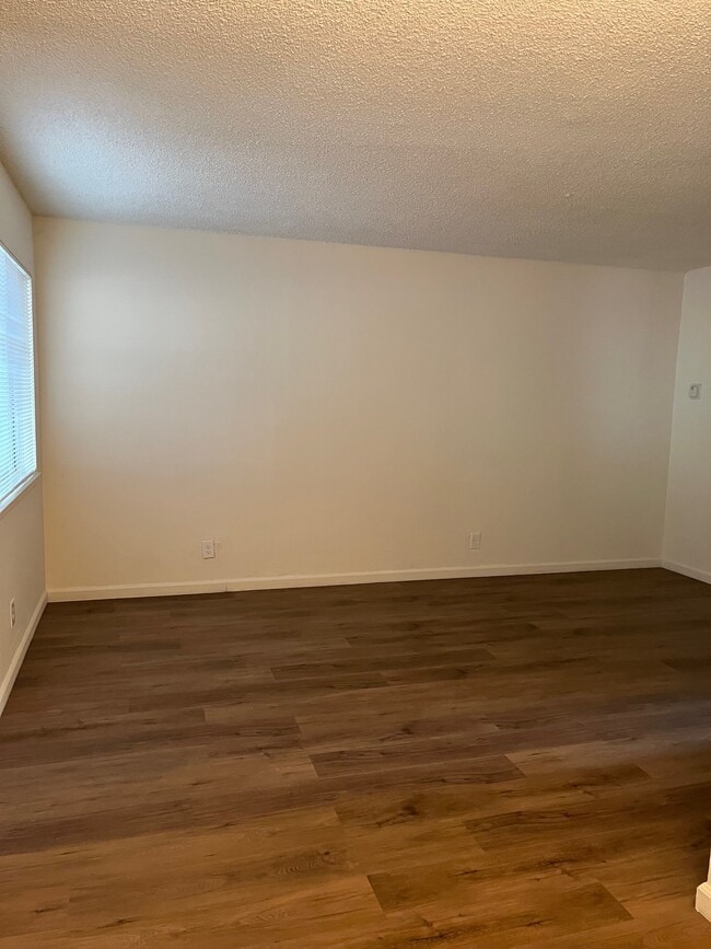 Owl Creek Apartment Homes