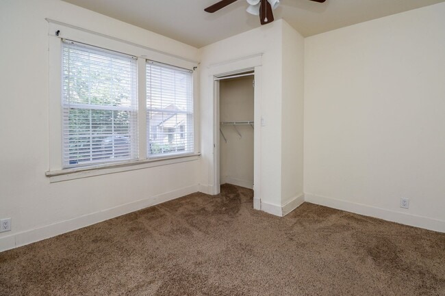 Photo - 1106 Hamilton Way Unit 100