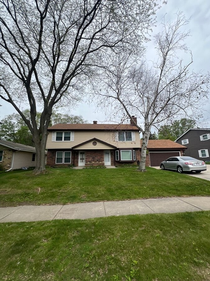 549-551 11th Ave - 549-551 11th Ave Unit 549 11th Ave.