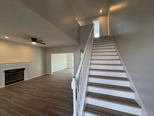 Photo - 103 Kestrel Ct SW