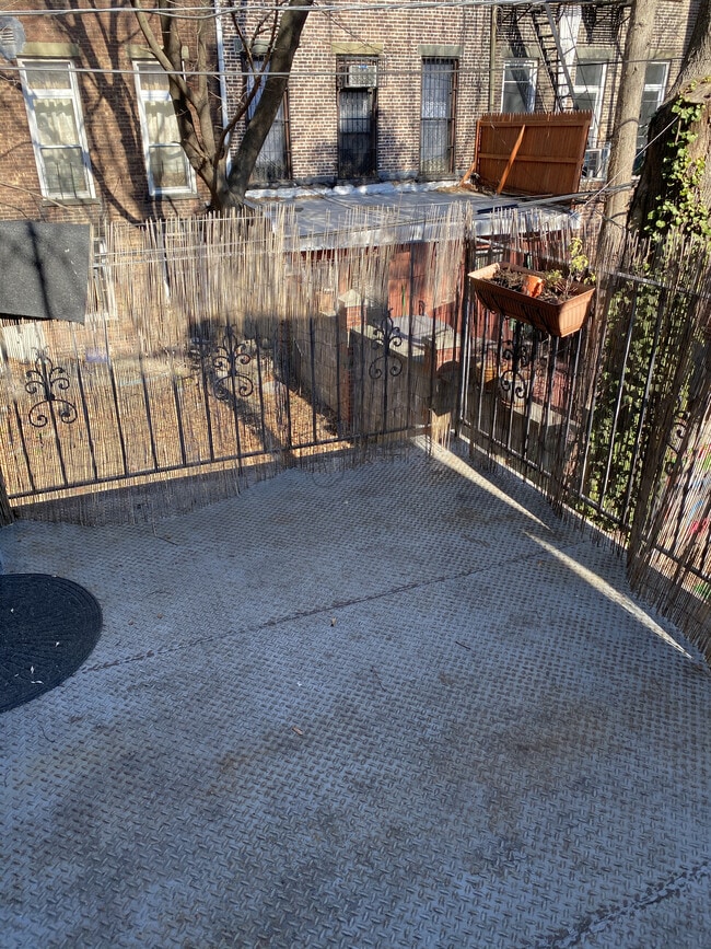 Photo - 40 Woodbine St Unit 1