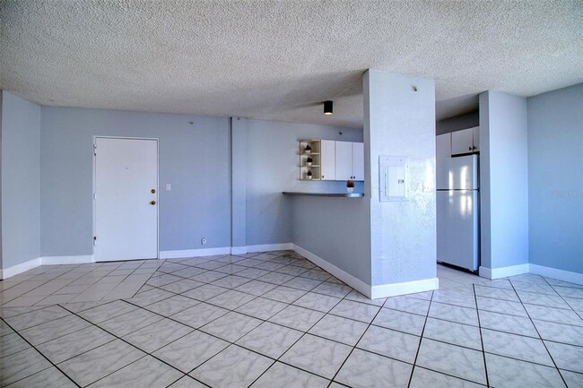 Photo - 3315-3358 58th Ave S Unidad 608