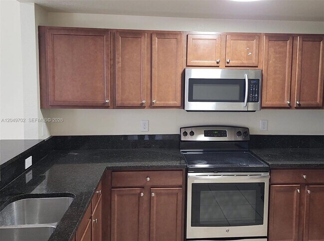 Photo - 8960 NW 97th Ave Unit 102