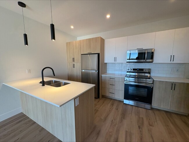 Photo - 1035 Melanson Rd Unité 606