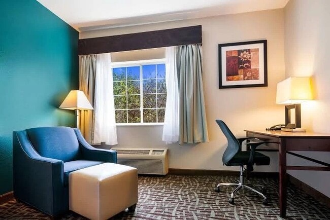 Photo - 700 SW Fairlawn Rd Unit 203