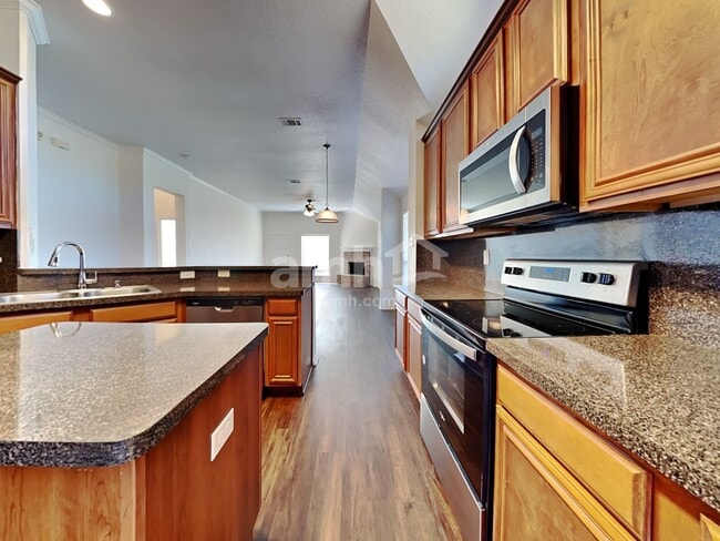 Photo - 515 Hampton Ct