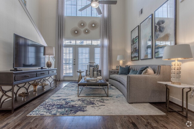 2 BR, 2 BA - 1498 SF
