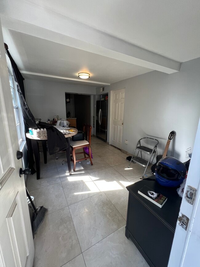 Photo - 354 6th St NW Unit B