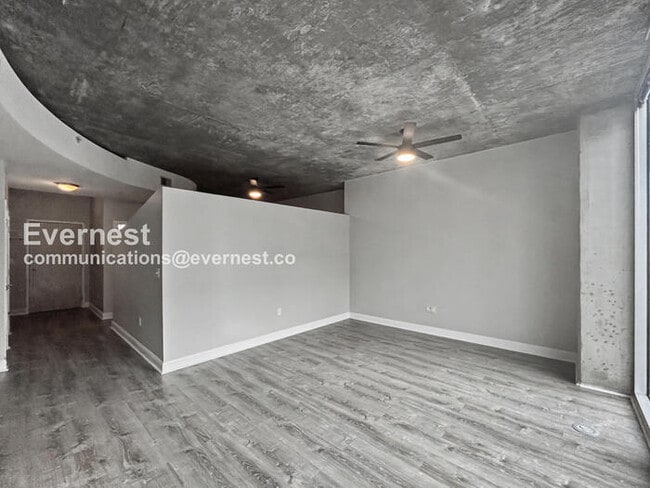 Photo - 400 W Peachtree St NW Unit 1307