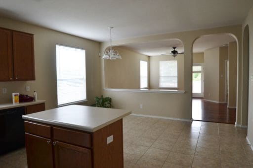 Photo - Alamo Ranch - 3/2