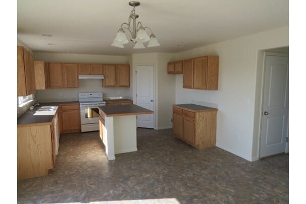 Photo - Spacious 3 Bed, 2 1/2 Bath in Berthoud