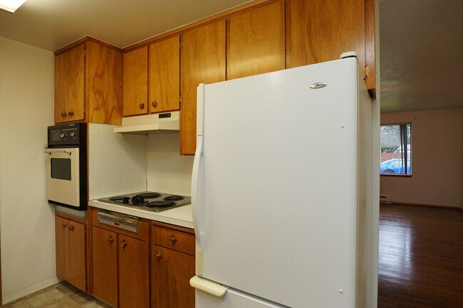 Photo - 1005 119th St S