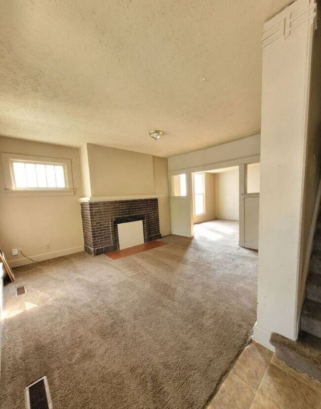 Photo - DUPLEX...3 Bed 1.5 Bath