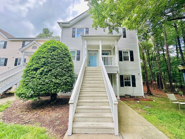 Newly Renovated 2 Bed, 2.5 Bath Chapel Hil... - Newly Renovated 2 Bed, 2.5 Bath Chapel Hil... Condo