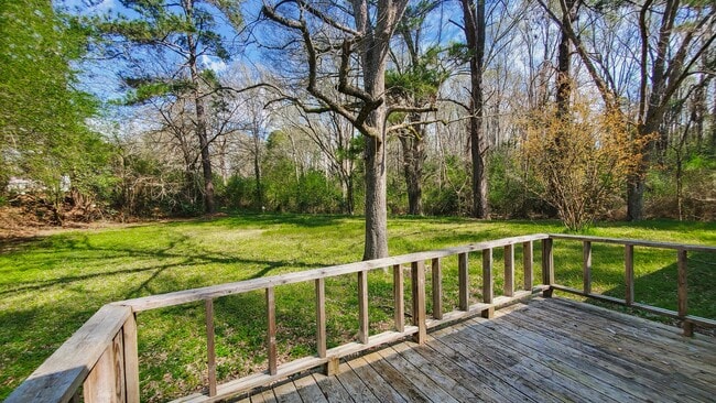 Photo - 103 Mimosa Ln