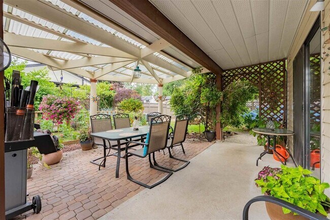 Photo - 22790 Balabanian Cir