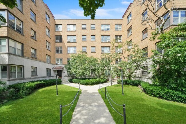 Photo - 2610 W Balmoral Ave Unit 501