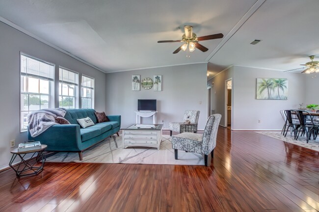 Photo - 6731 Saltwater Blvd Unit A