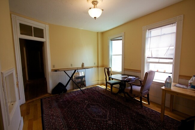120 Minden St