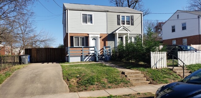 Front - 5651 Fenwick Drive