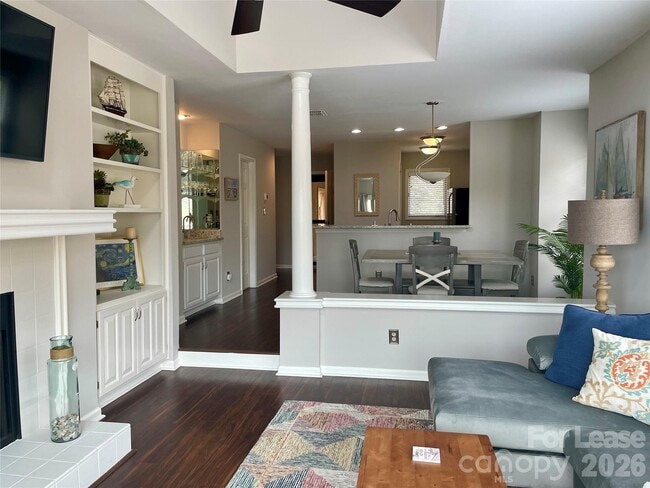 Photo - 639 Portside Dr