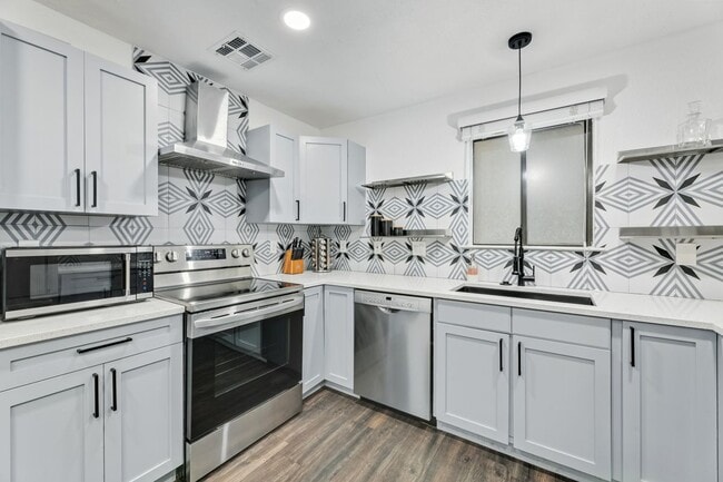 Photo - 8600 Fathom Cir Unidad 2403