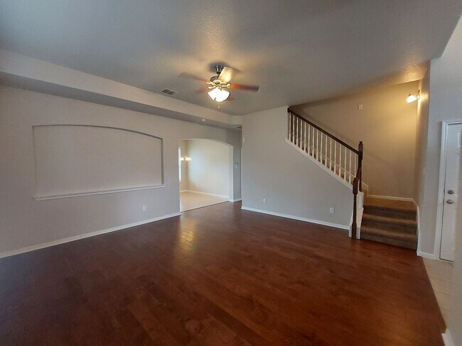 Photo - Lovely 4 Bedroom Home with Master Downstai...