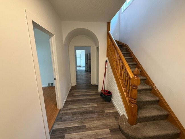 Photo - Room 4 - 38 Crown St Thunder Bay ON P7B 3J6