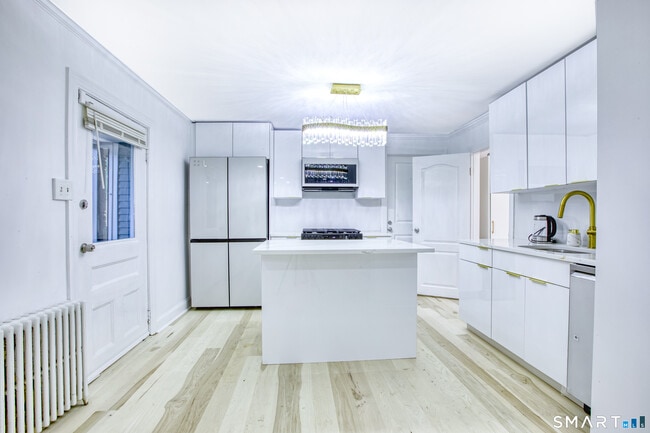 Photo - 115 Wilton Rd Unit 1 (front 1st floor)