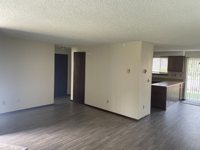 Photo - BENE01 Unit 4480