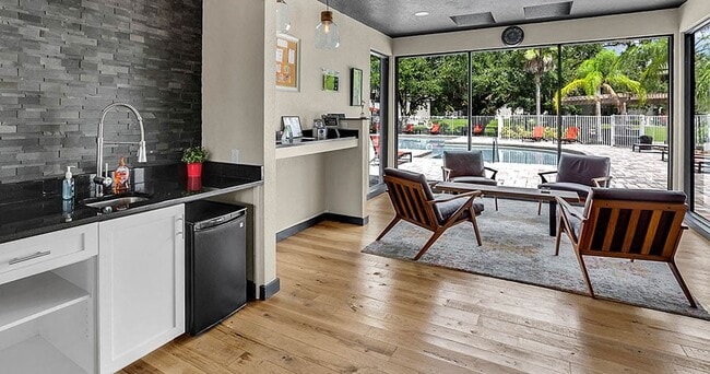 The Summit at Sabal Park Apartments