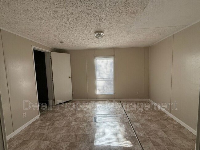 Photo - 353 Barnhart Dr