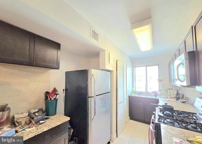 Photo - 3821 Davis Pl NW Unit 3