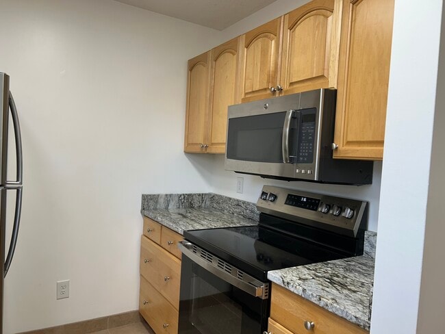 Photo - 303 Walnut St