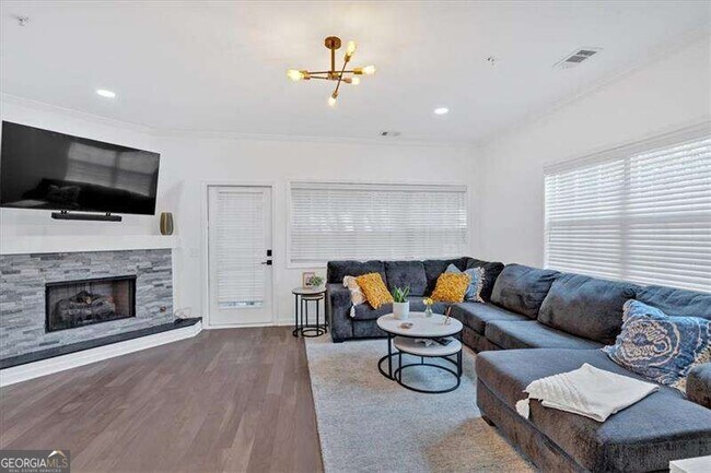 Photo - 1543 Springleaf Cove SE