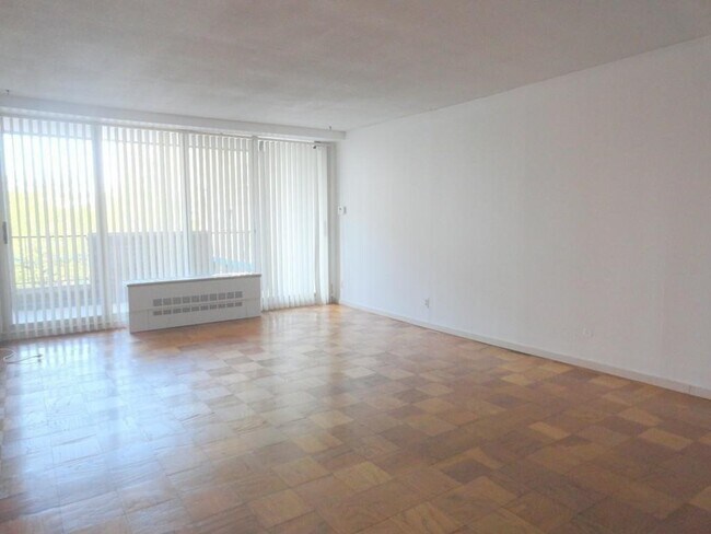Building Photo - 77 Pond Ave Unit 307 Rental