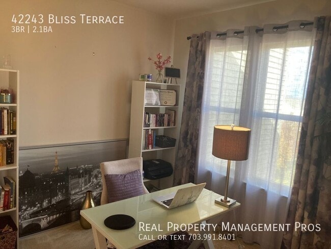 Photo - 42243 Bliss Terrace