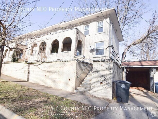 Building Photo - Spacious Apartment in Highland Square, Akron