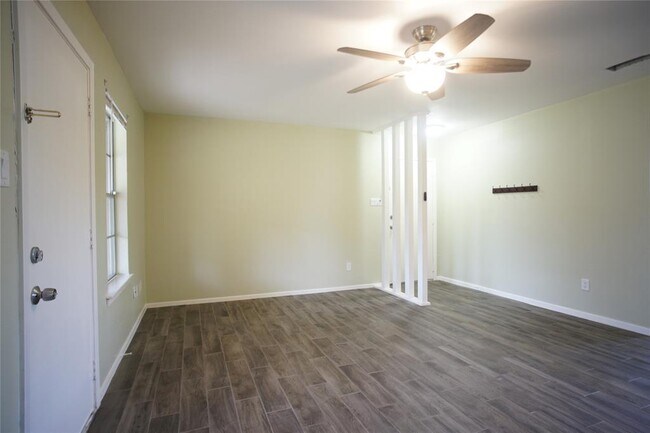 Photo - 12725 Dakota Ln