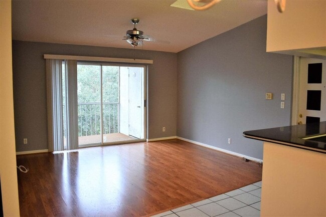 Photo - 2502 SE Anchorage Cove Unidad 3