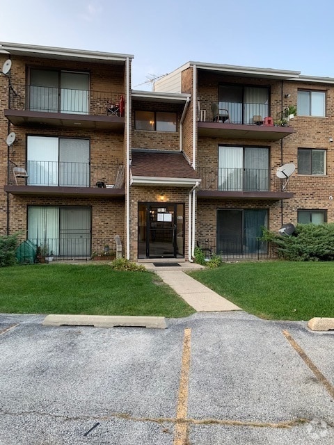 Building Photo - 7315 Tiffany Dr Unit 2B Rental