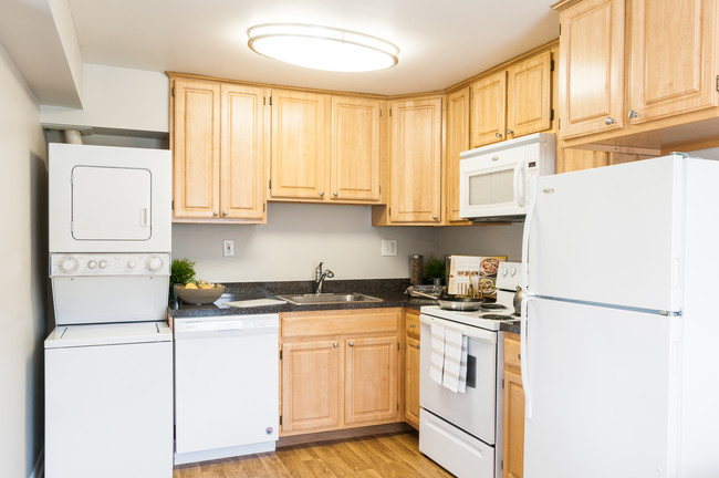 Building Photo - Metropolitan Marlton Rental